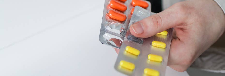Curcumin and anticoagulants