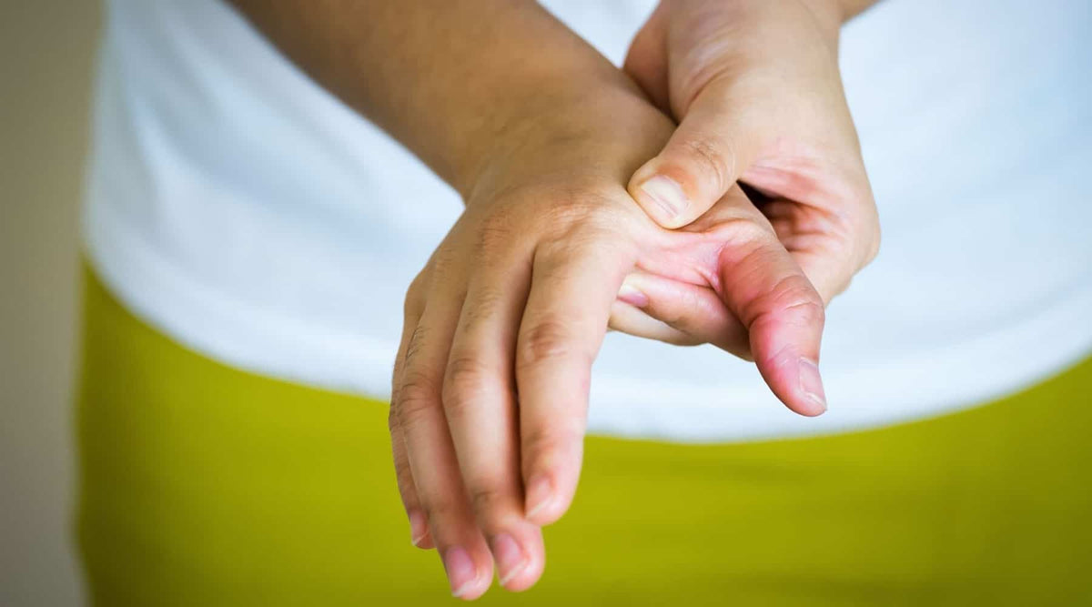 Vitamin B12 & nerve health: What causes tingling, pins and needles, and numbness in hands and feet?